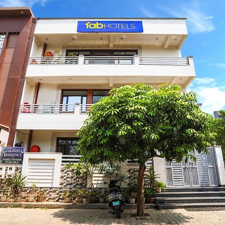 Fabhotel Aaradhya Residency Агра Екстериор снимка
