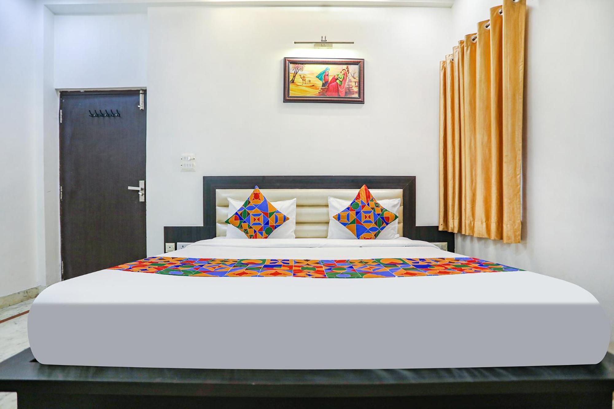 Fabhotel Aaradhya Residency Агра Екстериор снимка
